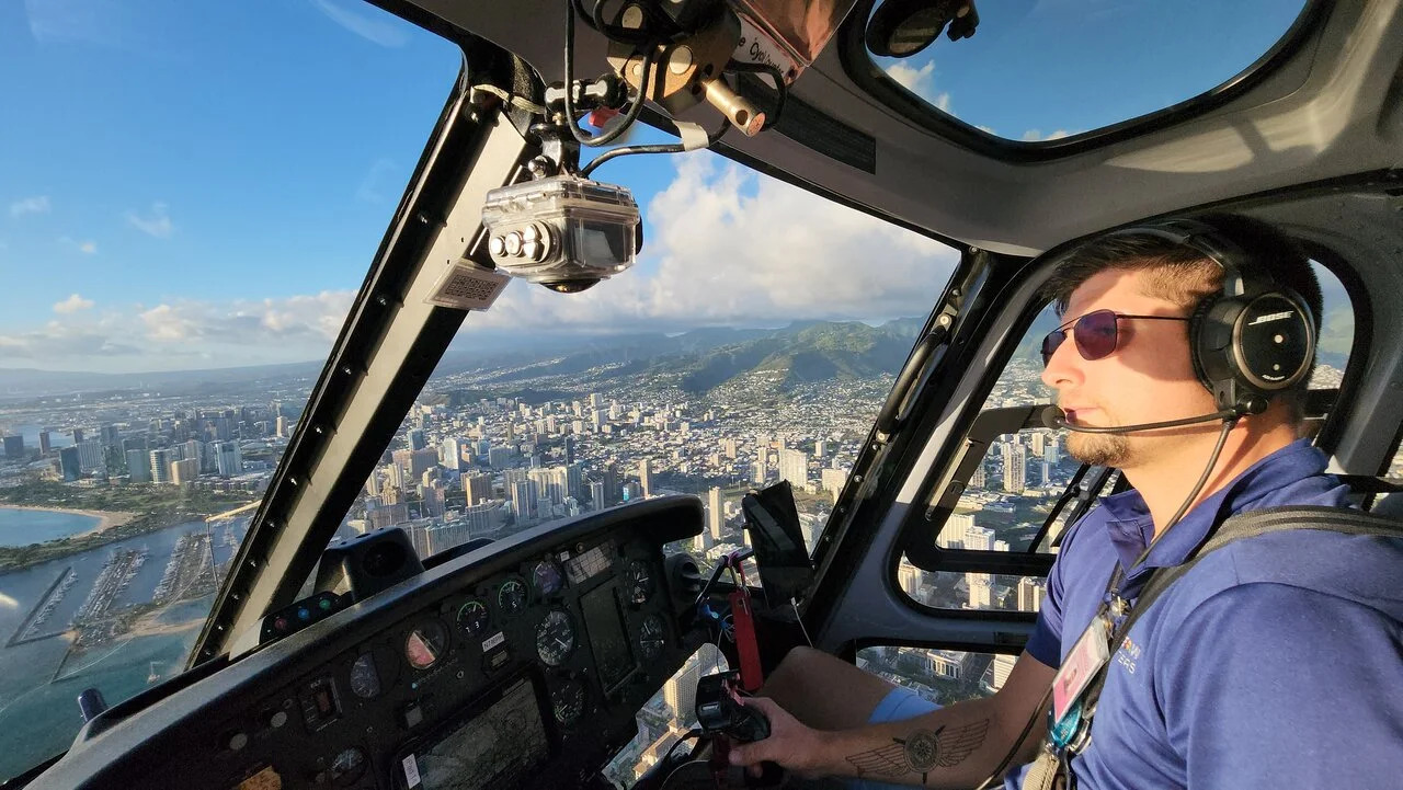 Rainbow Helicopters - Waikiki Sunset Helicopter Tour Rainbow Helicopters - Waikiki Sunset Helicopter Tour