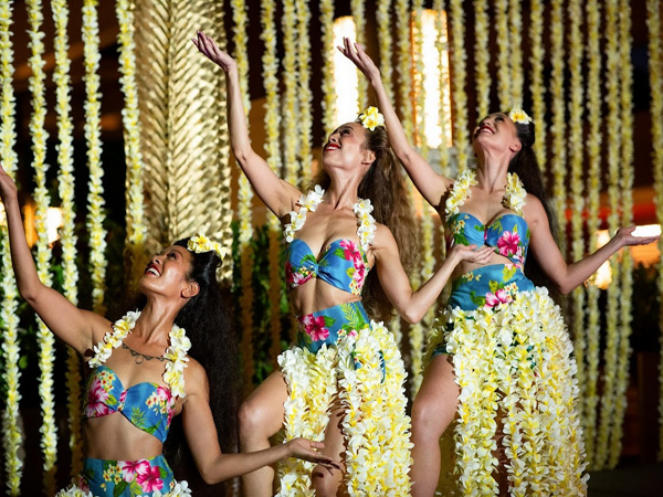 Na Lei Aloha Hula Dinner Show Na Lei Aloha Hula Dinner Show
